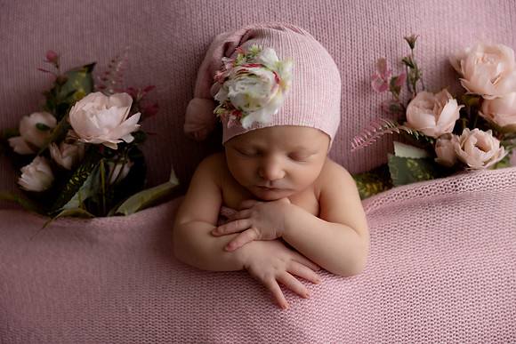 SweetRoseNewbornLauren Brison0045