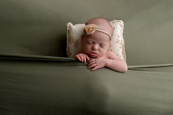 SweetRoseNewborn haleyhowlett0095