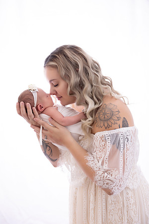 SweetRoseNewbornLauren Brison0018